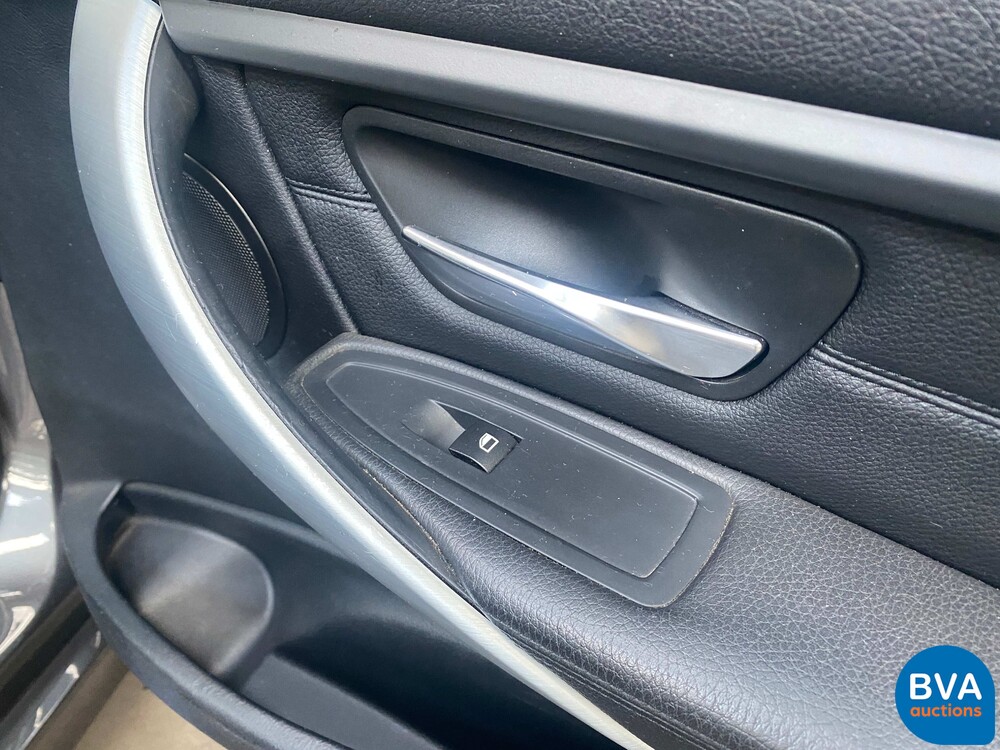 BMW 320d Touring High Executive Sportline 3 Series 164hp 2013 -Org. NL-, 2-SJF-60.