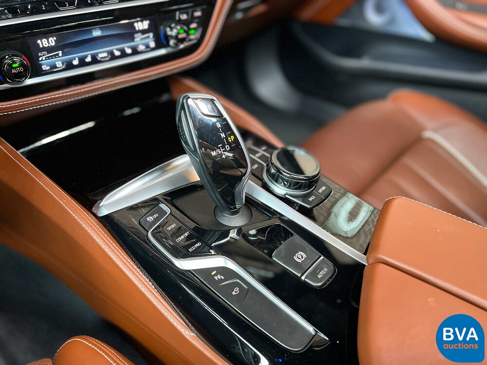 BMW 540i M-Performance xDrive High Executive M-Sport 5-series 340pk 2017, TK-412-D.