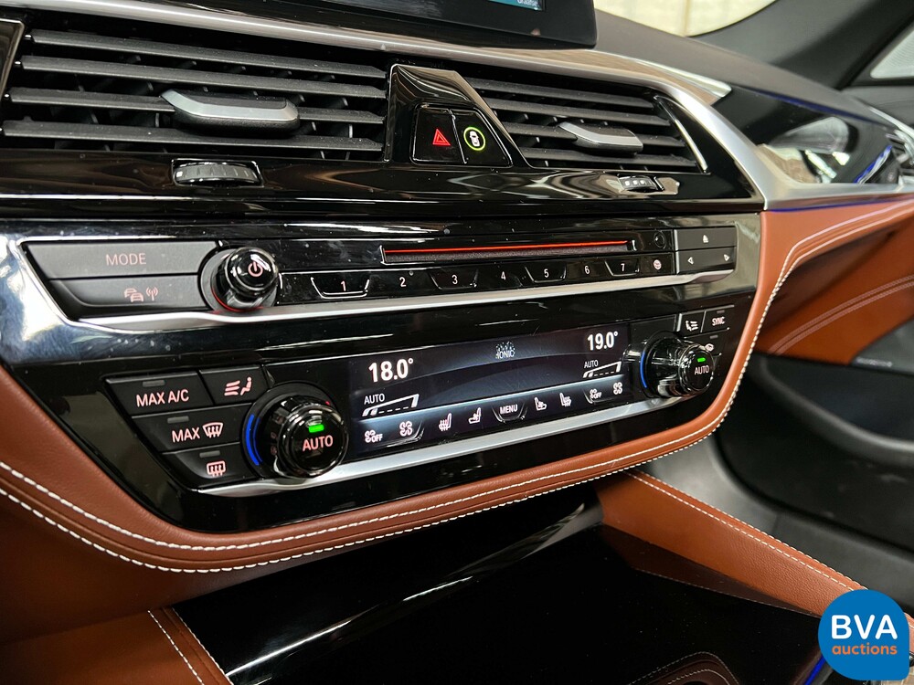 BMW 540i M-Performance xDrive High Executive M-Sport 5-series 340pk 2017, TK-412-D.