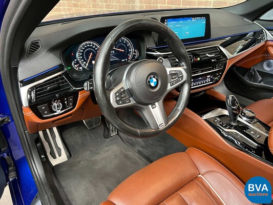 BMW 540i M-Performance xDrive High Executive M-Sport 5-serie 340pk 2017, TK-412-D