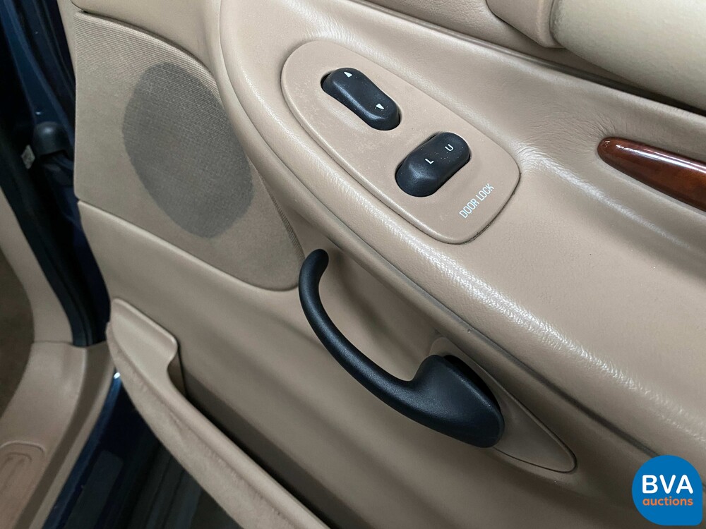 Lincoln Navigator 5.4 V8 230pk 1999, 37-DT-TF