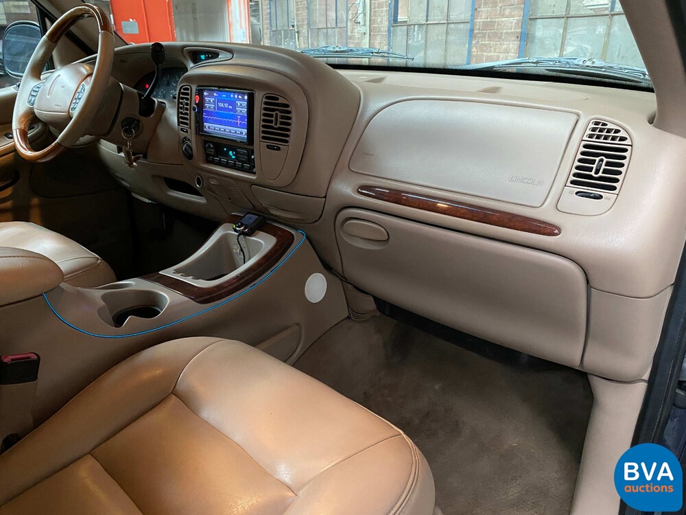 Lincoln Navigator 5.4 V8 230pk 1999, 37-DT-TF