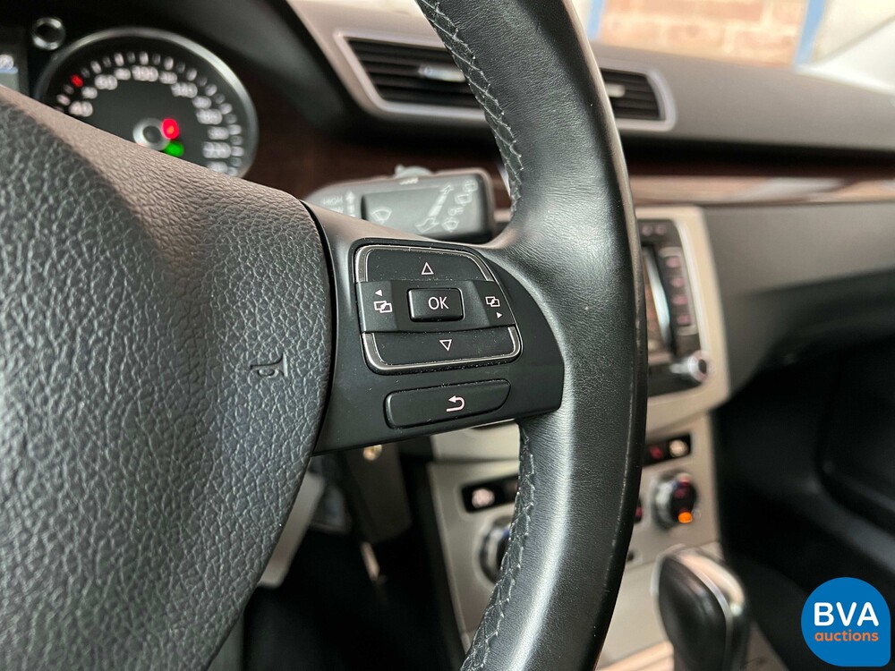 Volkswagen Passat Variant 2.0 TDI DSG6 140hp Highline, TL-401-H.