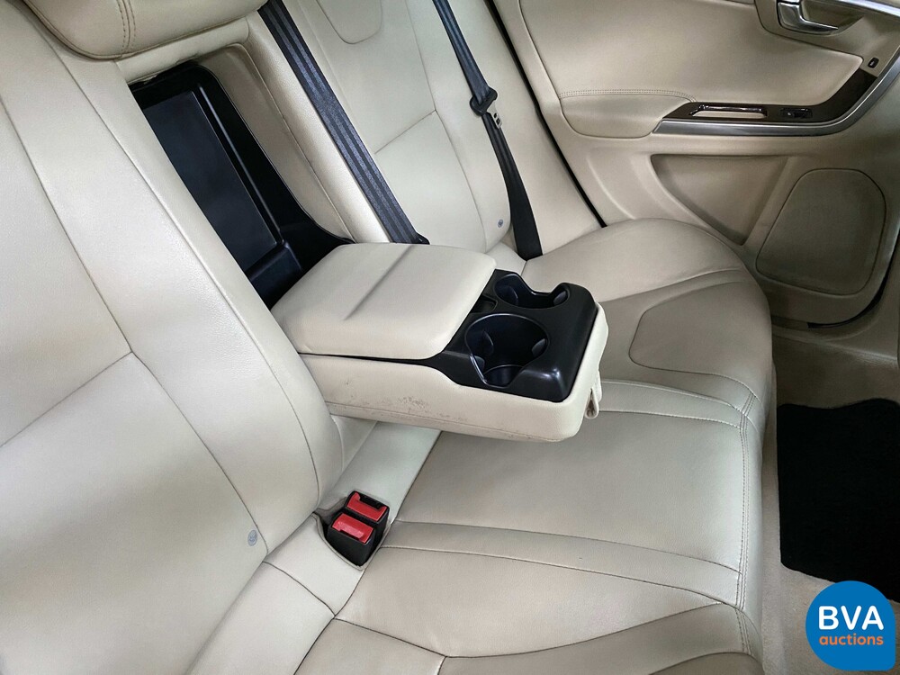 Volvo S60 2.5 Premier 255hp 2016, N-372-NJ.