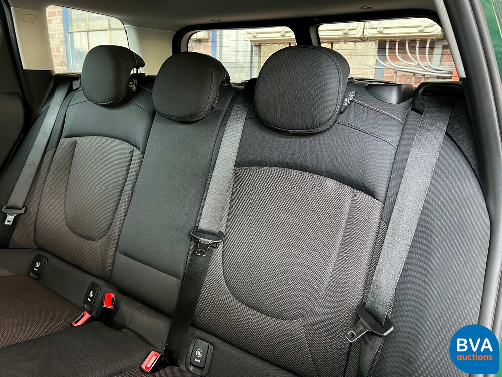 Mini Clubman 1.5D 116hp British Racing Green Mini Cooper 2016.