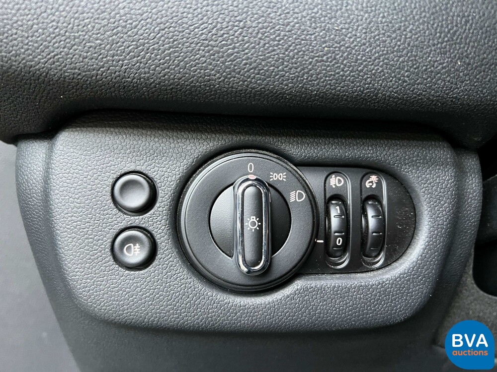 Mini Clubman 1.5D 116hp British Racing Green Mini Cooper 2016.