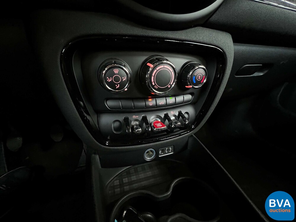 Mini Clubman 1.5D 116hp British Racing Green Mini Cooper 2016.