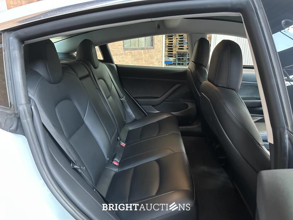 Tesla Model 3 Standard RWD Plus 60 kWh 238pk 2020 (Origineel-NL + 1e eigenaar, K-953-BT