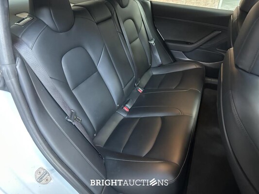 Tesla Model 3 Standard RWD Plus 60 kWh 238pk 2020 (Origineel-NL + 1e eigenaar, K-953-BT