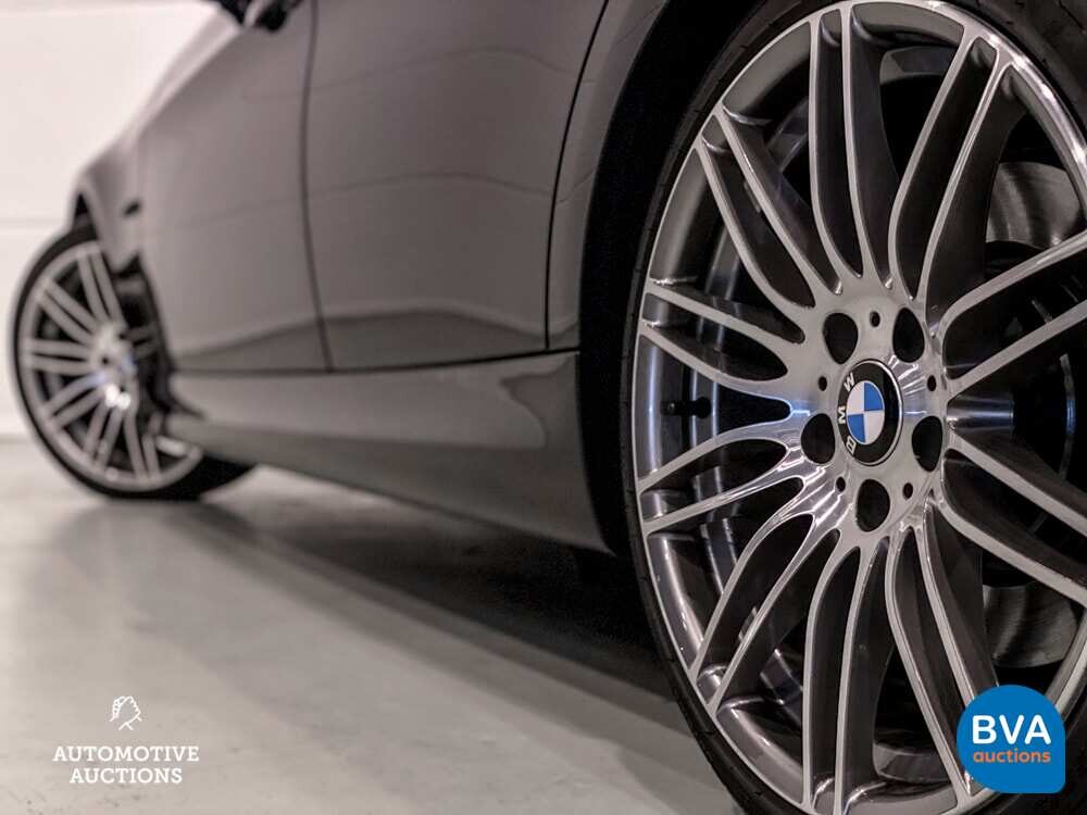 BMW 335i Luxury Line 3-serie Touring 306pk 2012 -Org. NL-, 39-SZF-2