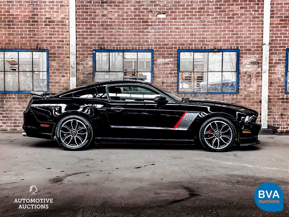 Ford Mustang GT 416hp 2013.