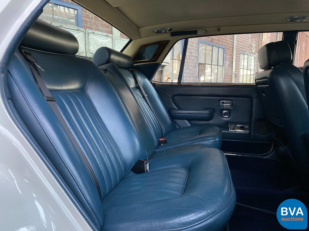 Rolls-Royce Silver Spur 6.8 V8 1984.