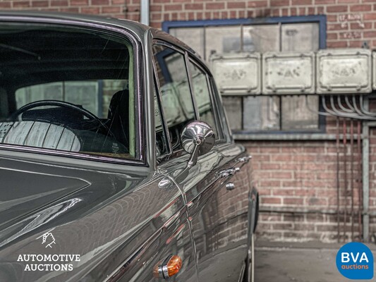 Rolls Royce Silver Shadow 6.8 V8 1974.