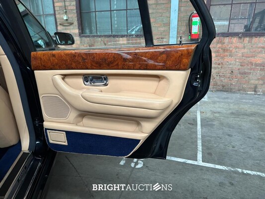 Bentley Arnage 6.8 V8 Red Label 405PK 2001 (Origineel-NL), 31-GN-KD