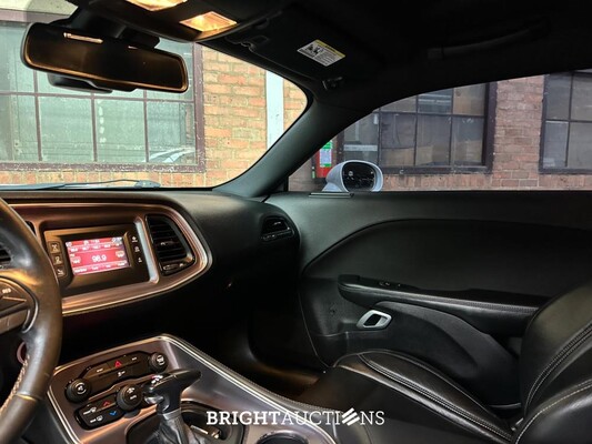 Dodge Challenger 3.6 V6 305pk 2016