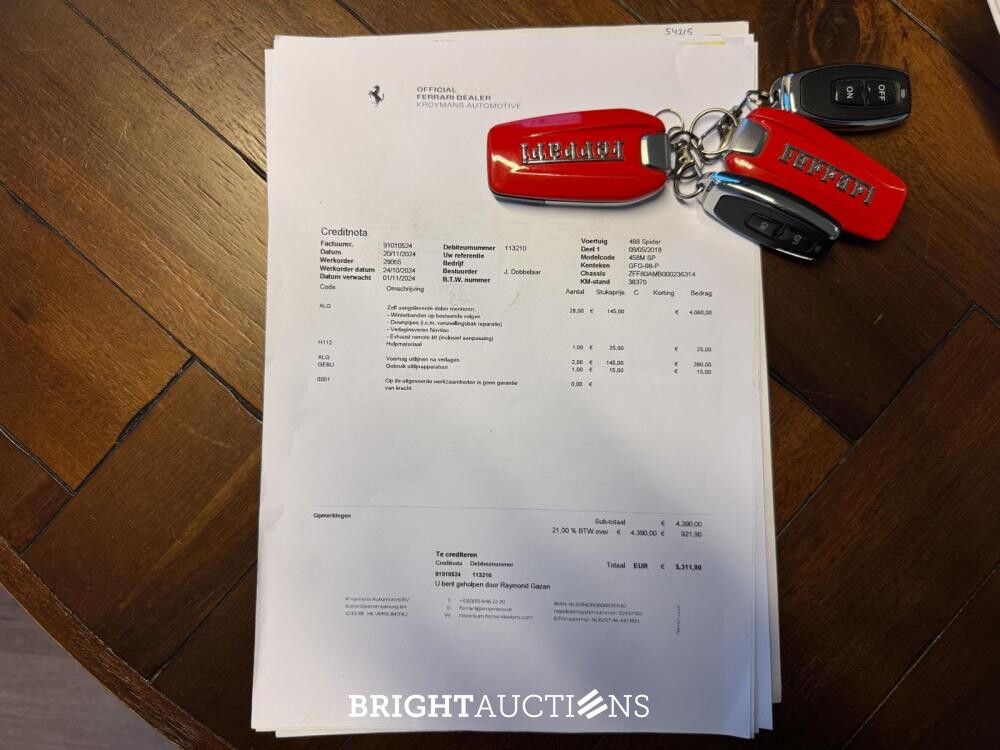 Ferrari 488 Spider HUGE 3.9 V8 - Full Carbon - 670hp - Dealer warranty until 05/2027