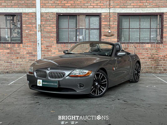 BMW Z4 Roadster 3.0i S 231pk 2004 (Hardtop + Softtop) Origineel-NL, 36-NV-HZ Youngtimer