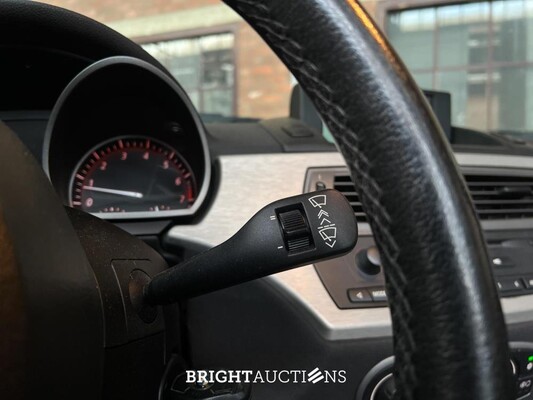 BMW Z4 Roadster 3.0i S 231pk 2004 (Hardtop + Softtop) Origineel-NL, 36-NV-HZ Youngtimer