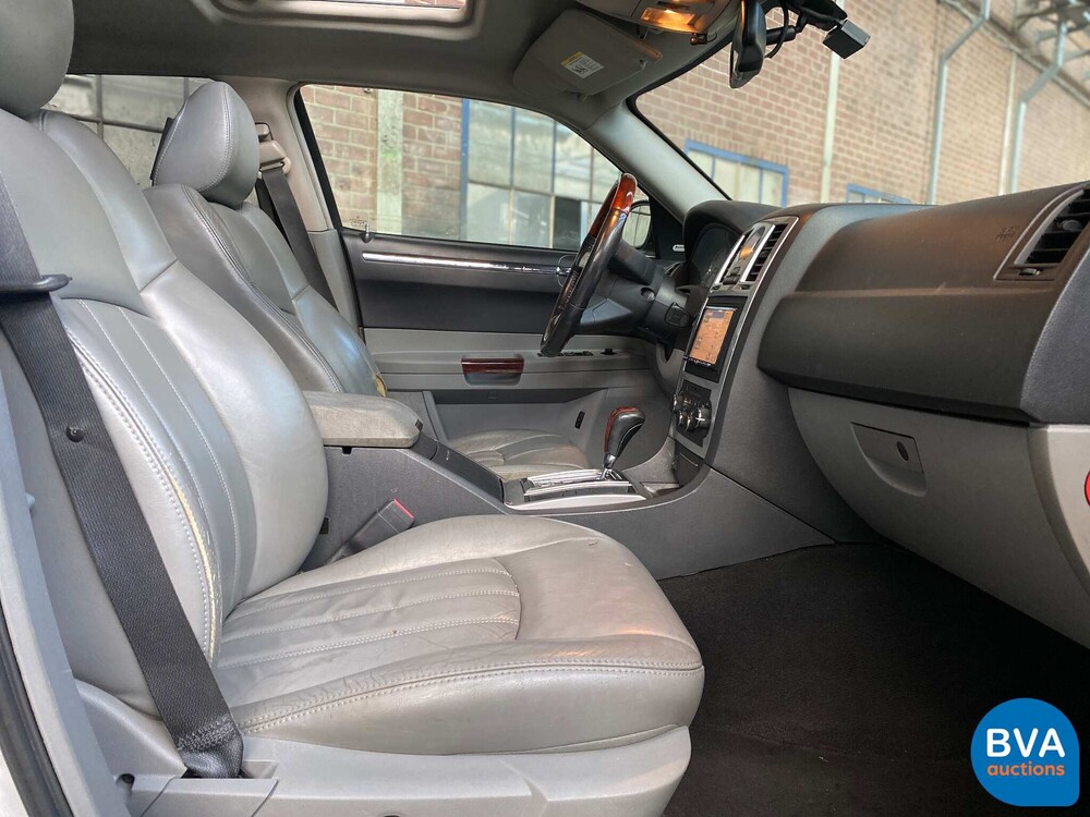 Chrysler 300C Touring 3.0 V6 CRD 218pk 2006 -Org. NL-, 69-SL-DH