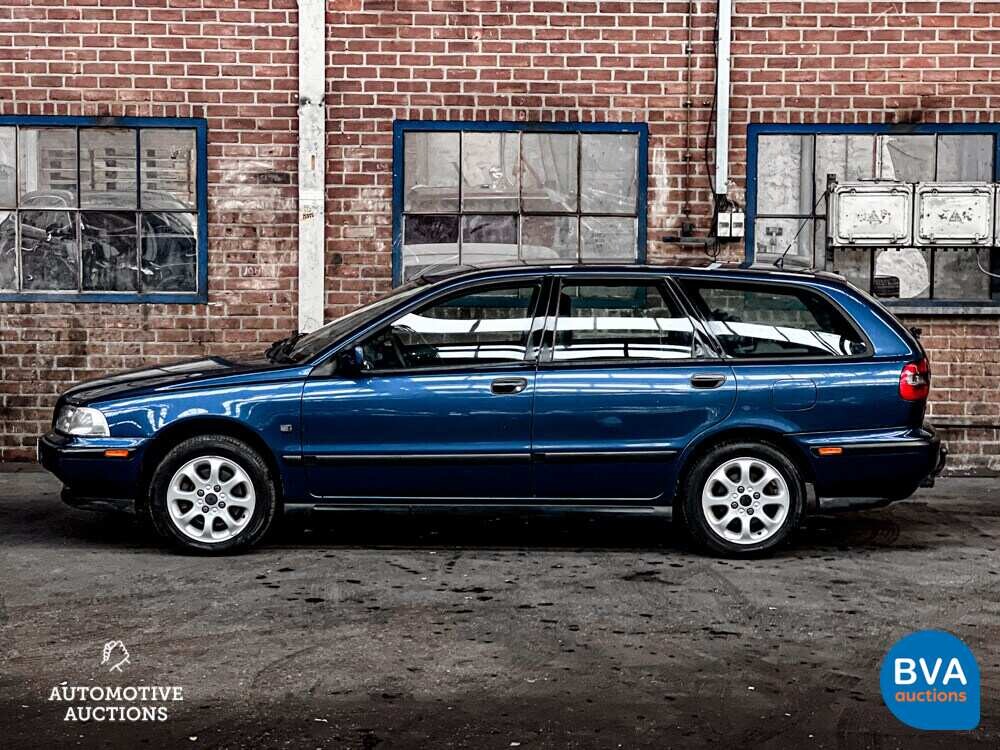 Volvo V40 1.8 122pk 1999, 43-DD-DV
