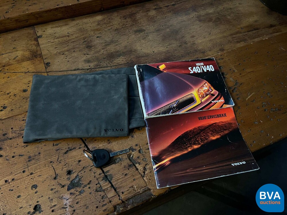 Volvo V40 1.8 122pk 1999, 43-DD-DV