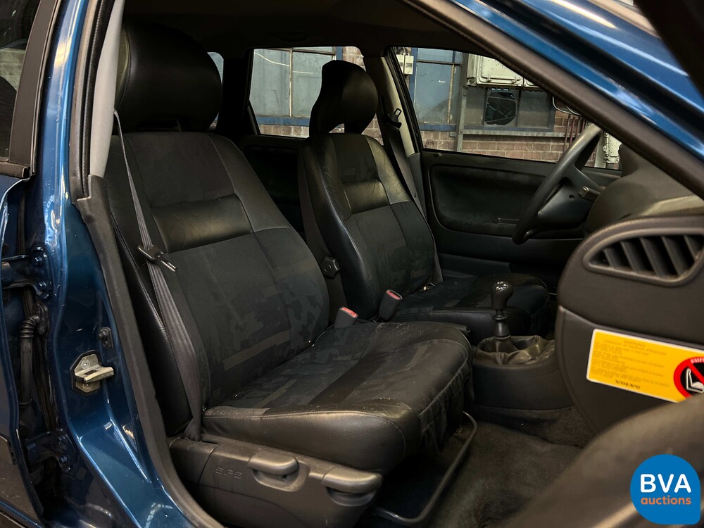 Volvo V40 1.8 122pk 1999, 43-DD-DV