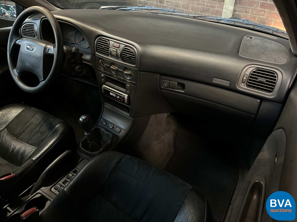 Volvo V40 1.8 122pk 1999, 43-DD-DV