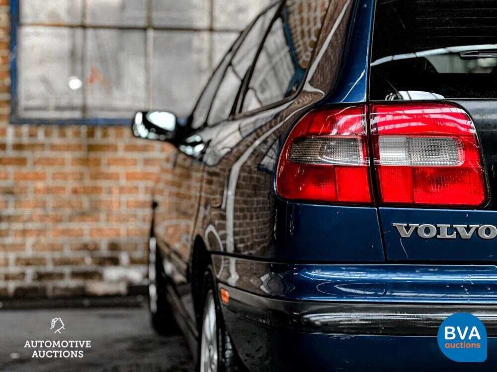 Volvo V40 1.8 122pk 1999, 43-DD-DV