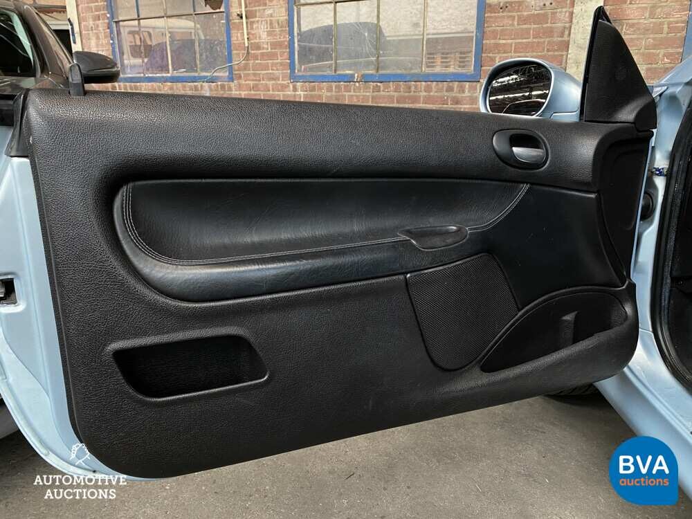 Peugeot 206 CC 2.0 136pk 2002 Cabriolet -Org. NL-, 65-JR-DG