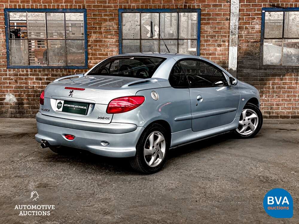 Peugeot 206 CC 2.0 136pk 2002 Cabriolet -Org. NL-, 65-JR-DG