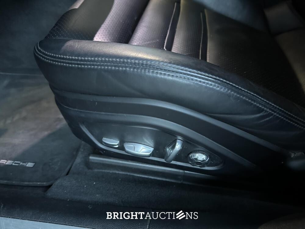 Porsche Panamera 4S 4.0 V8 421pk 2017 (Origineel-NL), NS-629-Z