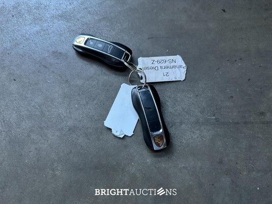 Porsche Panamera 4S 4.0 V8 Sport-Chrono 421pk 2017 (Origineel-NL), NS-629-Z