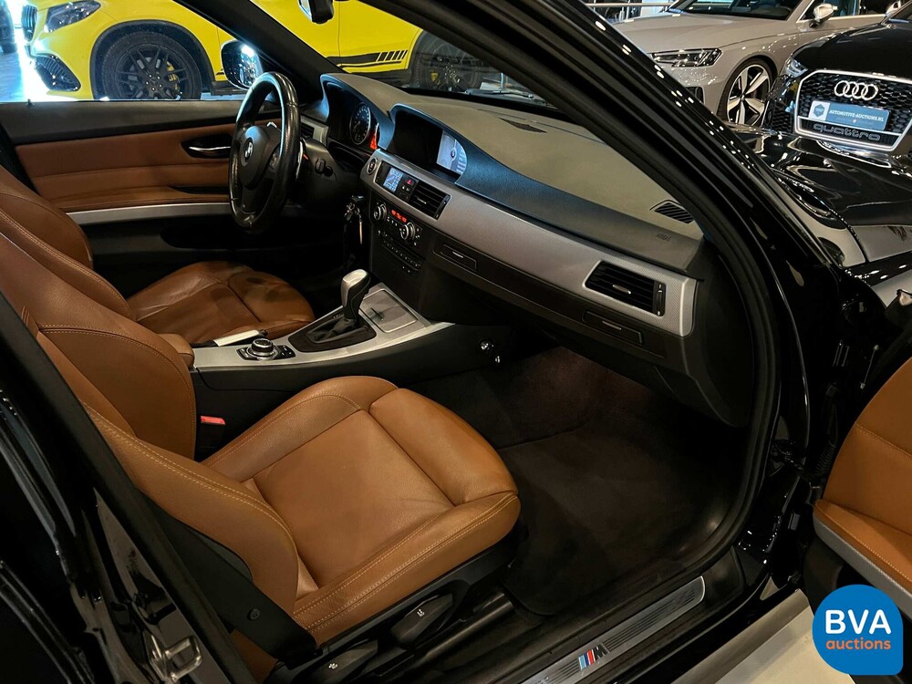 BMW 335i Luxury Line 3er Touring 306PS 2012 -Org. NL-, 39-SZF-2.