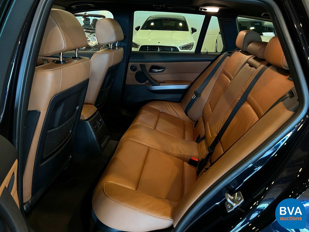 BMW 335i Luxury Line 3er Touring 306PS 2012 -Org. NL-, 39-SZF-2.