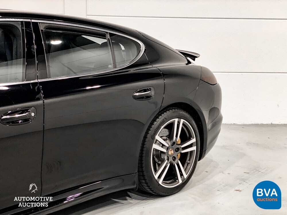 Porsche Panamera 4.8 Turbo S SportChrono 551 PS 2011, XJ-976-R.
