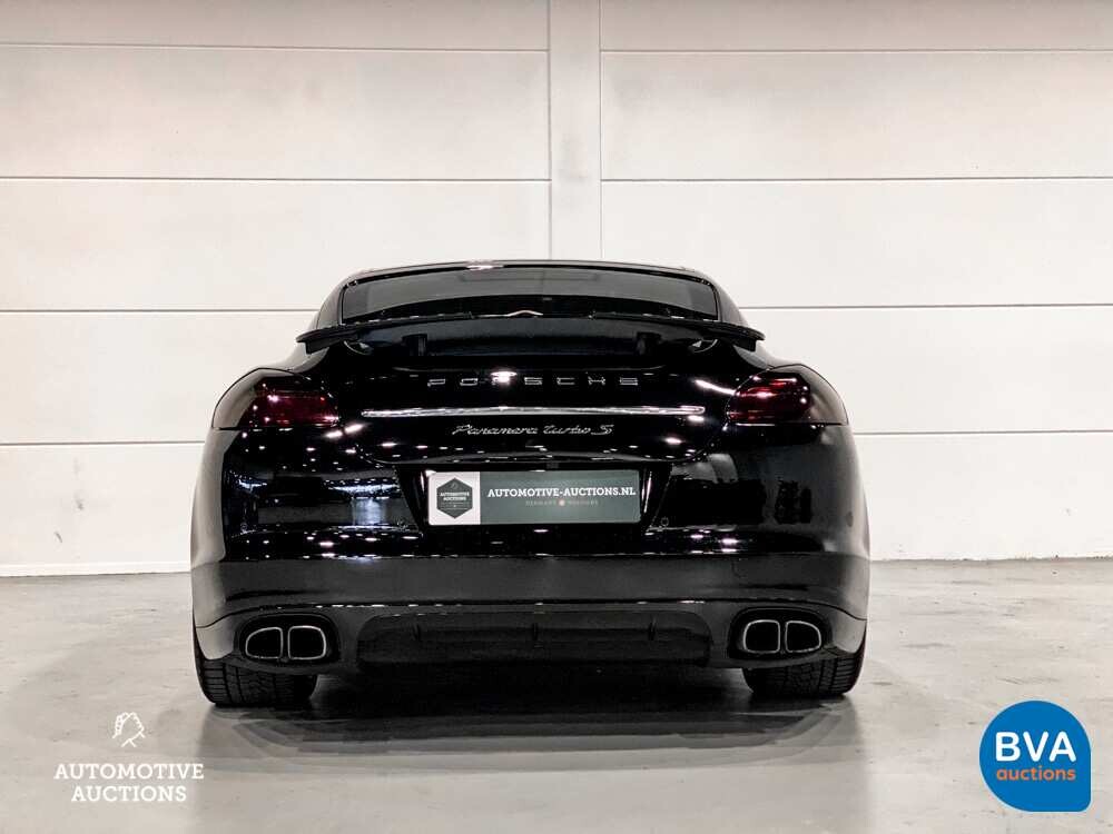 Porsche Panamera 4.8 Turbo S SportChrono 551 PS 2011, XJ-976-R.