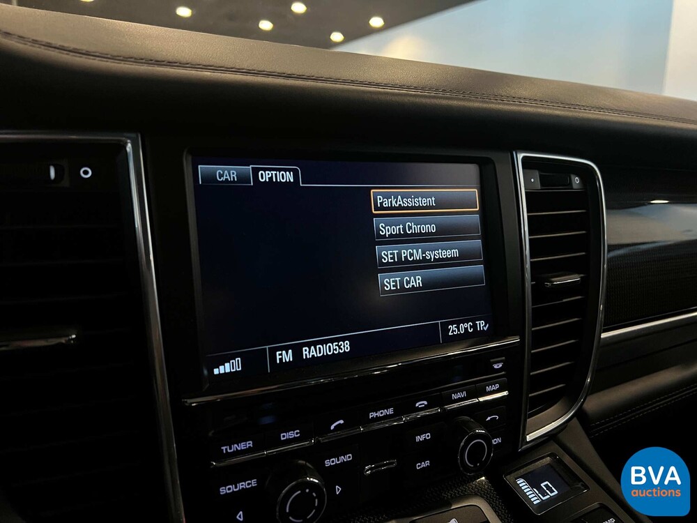 Porsche Panamera 4.8 Turbo S SportChrono 551 PS 2011, XJ-976-R.