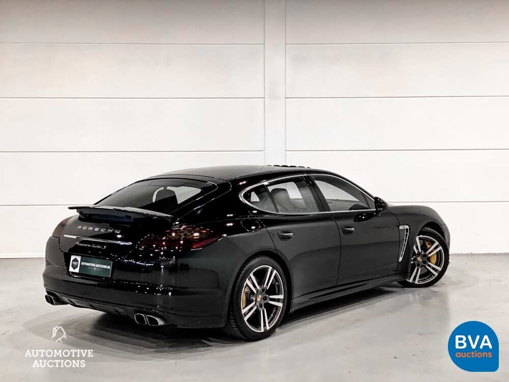 Porsche Panamera 4.8 Turbo S SportChrono 551 PS 2011, XJ-976-R.