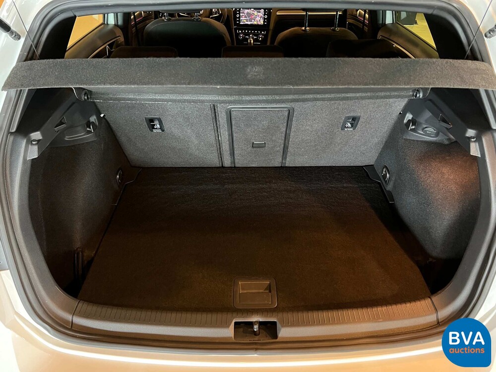 VW Golf 2.0 TSI GTI Performance 245PS 2019, J-969-ZV.