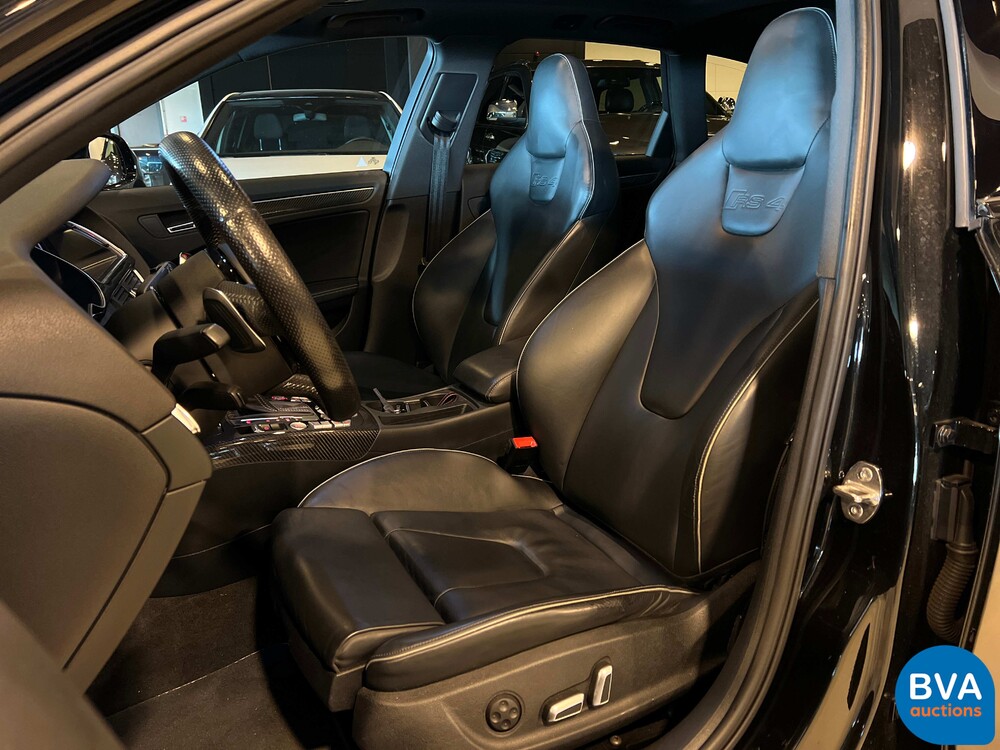 Audi RS4 Avant4.2 FSI Quattro LEISTUNG 450 PS 2015, TX-519-T.