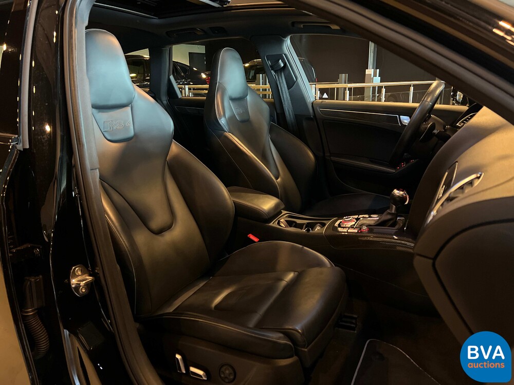 Audi RS4 Avant4.2 FSI Quattro LEISTUNG 450 PS 2015, TX-519-T.