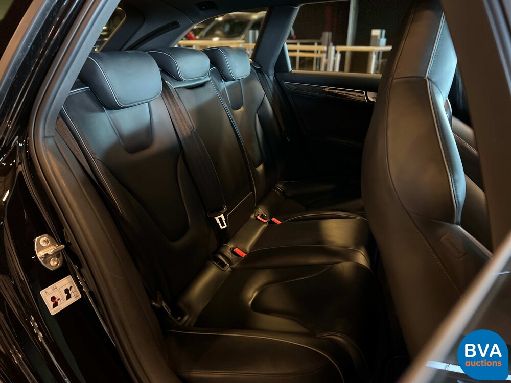 Audi RS4 Avant4.2 FSI Quattro LEISTUNG 450 PS 2015, TX-519-T.