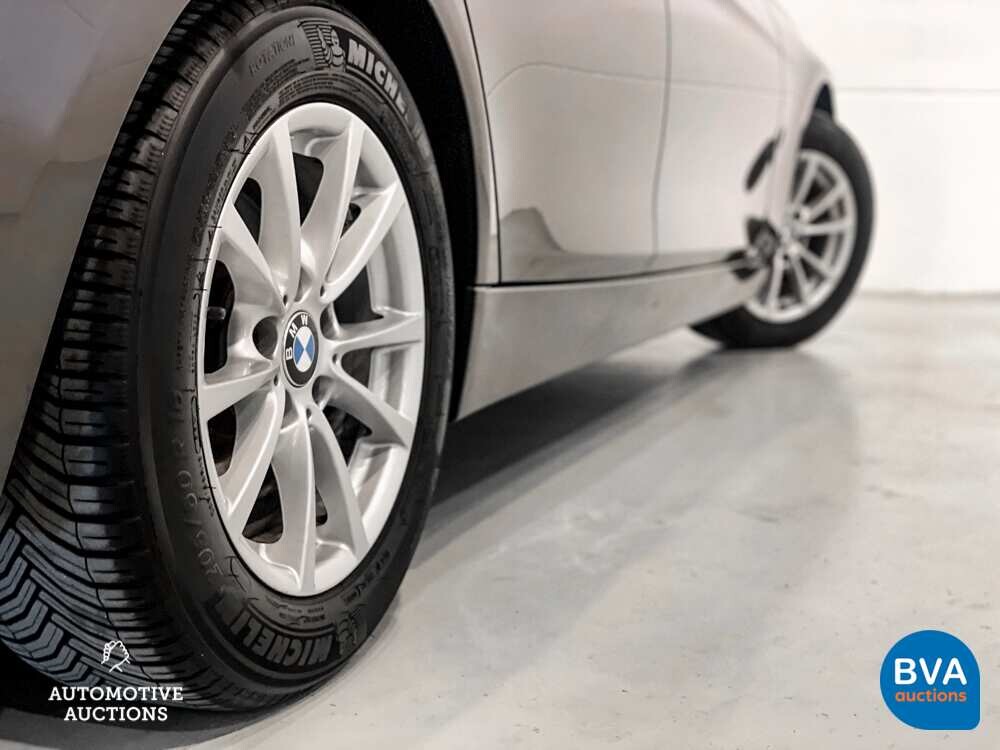 BMW 320i High Executive 3er Reihe 184PS 2012 -Org. NL-, 57-XPV-7.