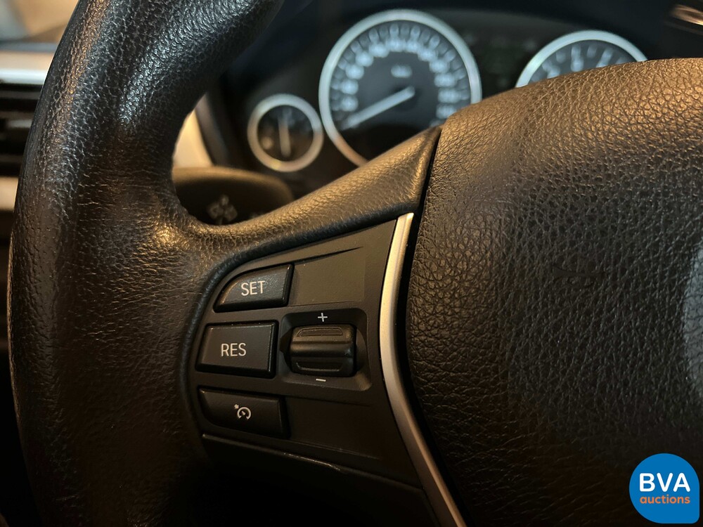 BMW 320i High Executive 3er Reihe 184PS 2012 -Org. NL-, 57-XPV-7.