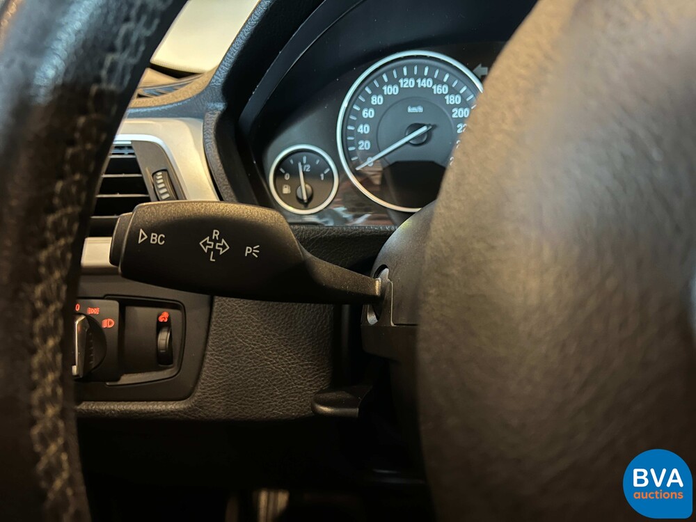 BMW 320i High Executive 3er Reihe 184PS 2012 -Org. NL-, 57-XPV-7.