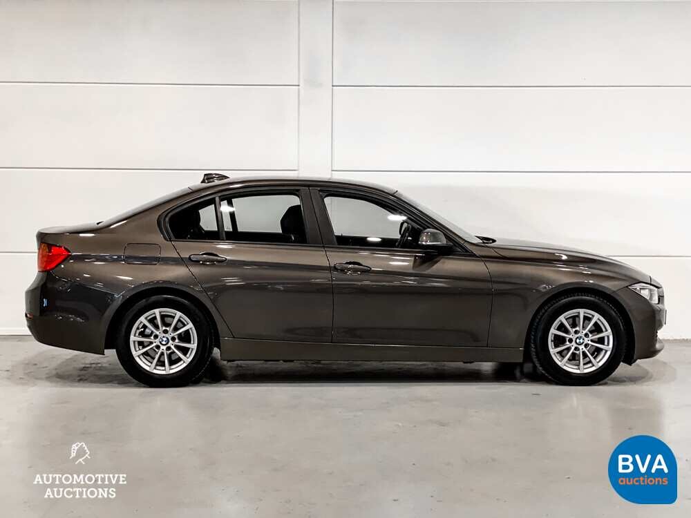 BMW 320i High Executive 3er Reihe 184PS 2012 -Org. NL-, 57-XPV-7.