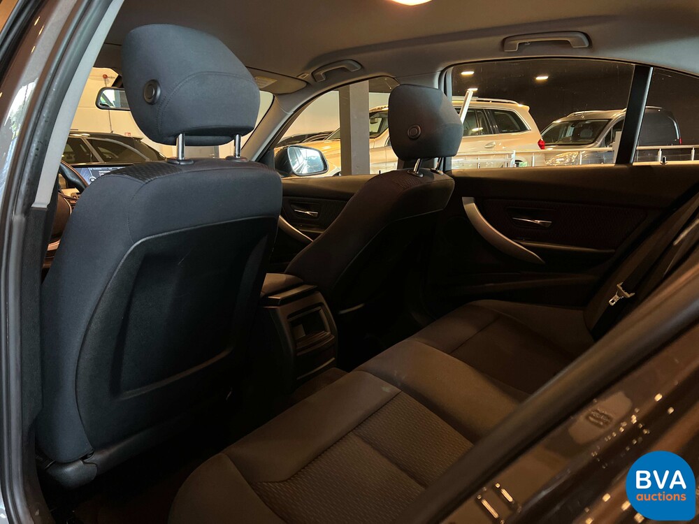 BMW 320i High Executive 3er Reihe 184PS 2012 -Org. NL-, 57-XPV-7.