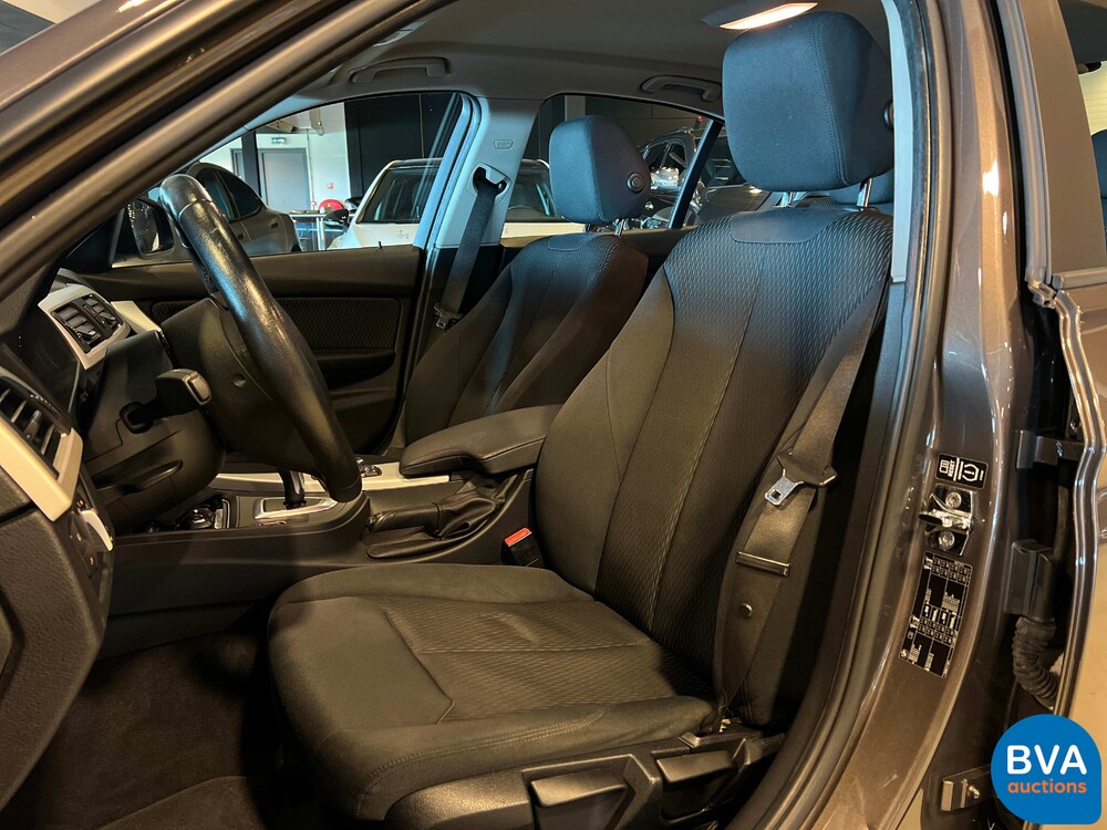 BMW 320i High Executive 3er Reihe 184PS 2012 -Org. NL-, 57-XPV-7.