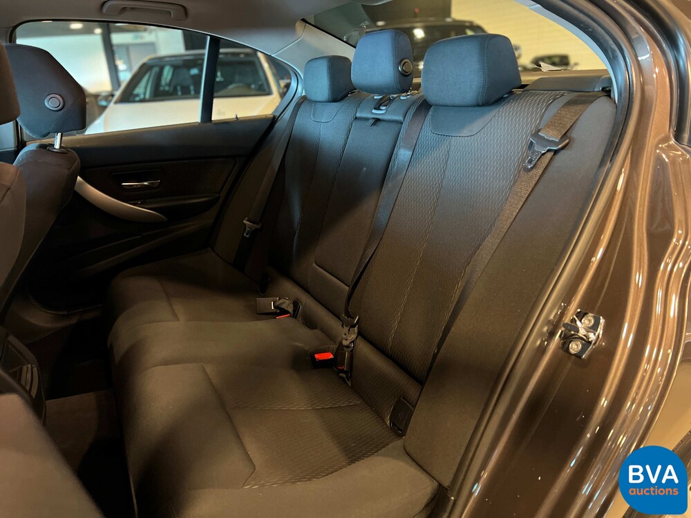 BMW 320i High Executive 3er Reihe 184PS 2012 -Org. NL-, 57-XPV-7.