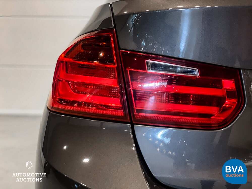 BMW 320i High Executive 3er Reihe 184PS 2012 -Org. NL-, 57-XPV-7.